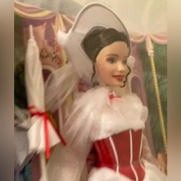 SOLD // Mattel Disney Mary Poppins 2005 Fashion Doll - Collectible Packaging - Picture 5 of 16